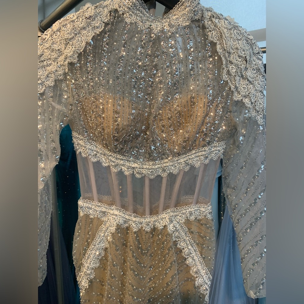 Prom gown